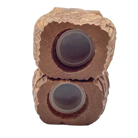 Vintage Salt & Pepper Shakers: PINEAPPLES Hand-Carved Wooden Collectible Set - Picture 6 of 6